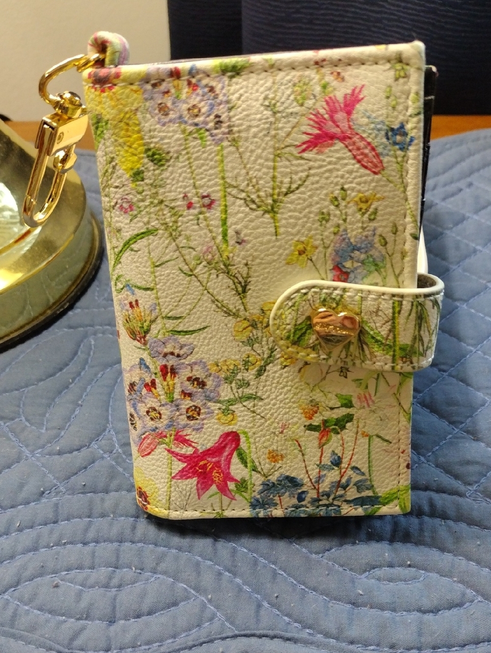 Betsey Johnson White Floral Clutch Wristlet with Gold Hardware